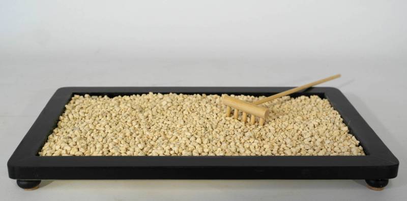 2 - Kanuma terriccio acido per Bonsai - grano 2/5 mm. - confezione da 10 litri