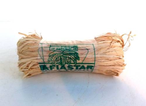 2 - Rafia Star Madagascar 50 gr.