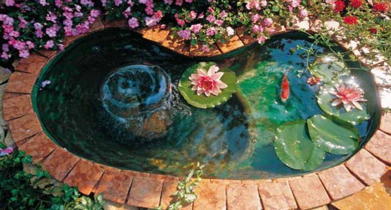2 - Laghetto Polinesia cm. 140x80 - profondità 45 cm. - capacità 200 lt.