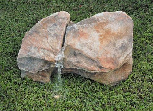 2 - Roccia artificiale con sorgente Montegrotto